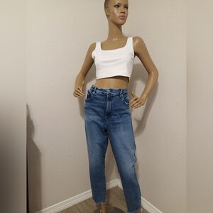 Good American Blue Ankle Cropped Cigarette Distressed Jeans